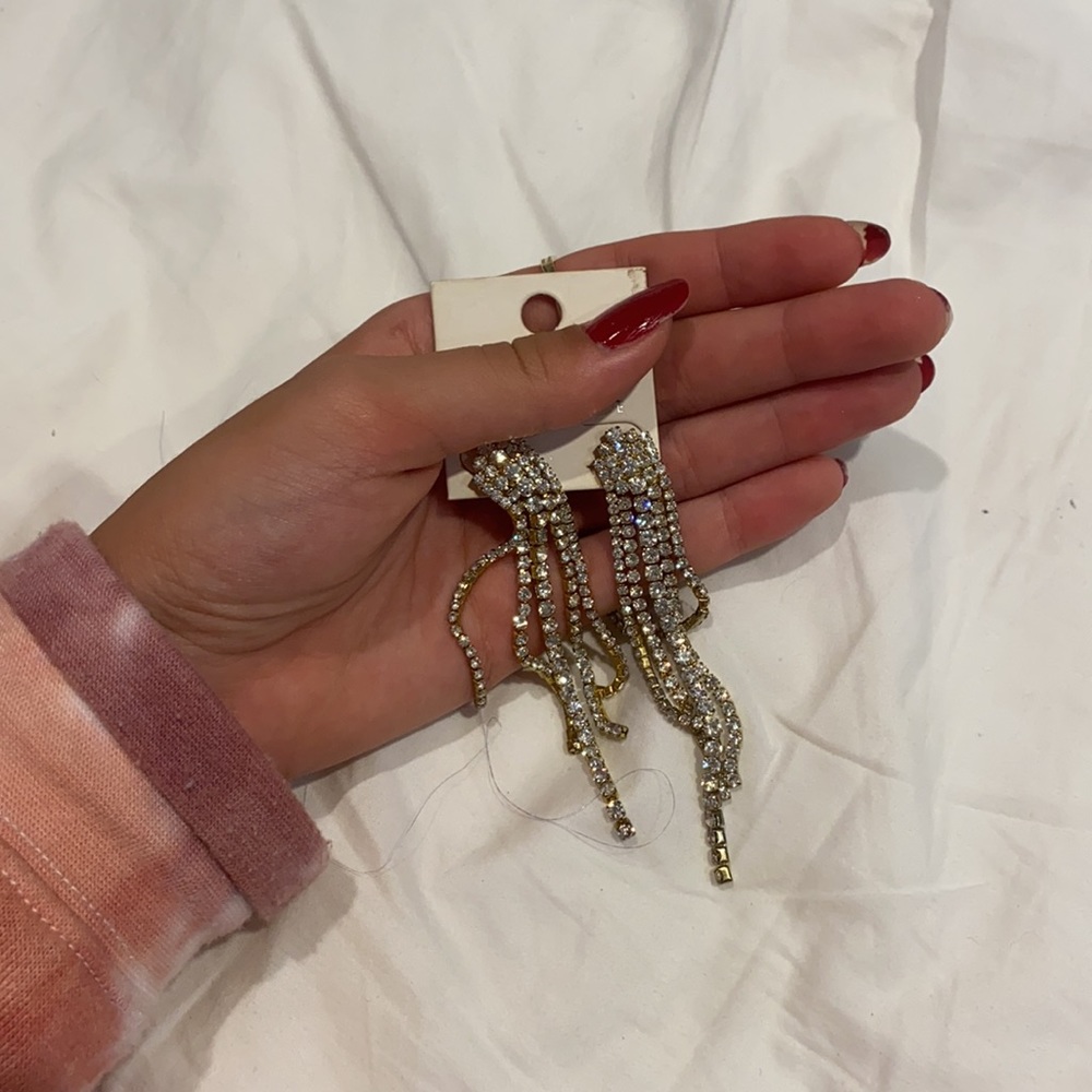 Earings - Picture 4 of 4